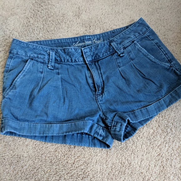 pleated jean shorts